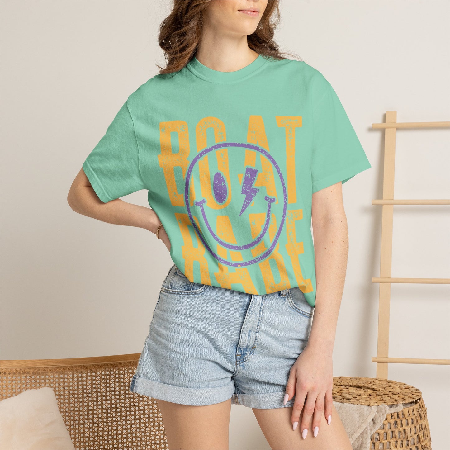 Boat Babe T‑Shirt — Retro Smiley Nautical Graphic Tee