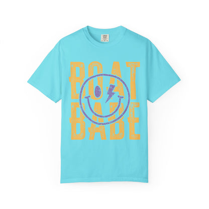 Boat Babe T‑Shirt — Retro Smiley Nautical Graphic Tee
