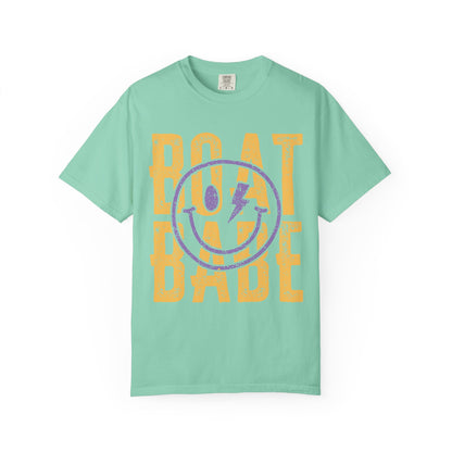 Boat Babe T‑Shirt — Retro Smiley Nautical Graphic Tee