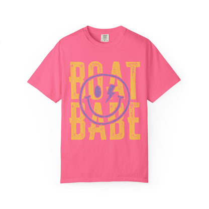 Boat Babe T‑Shirt — Retro Smiley Nautical Graphic Tee