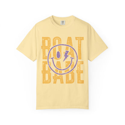 Boat Babe T‑Shirt — Retro Smiley Nautical Graphic Tee