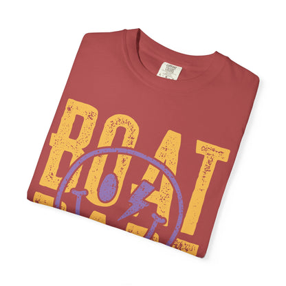 Boat Babe T‑Shirt — Retro Smiley Nautical Graphic Tee